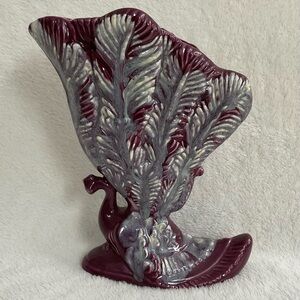 Royal Haeger Peacock Fan Vase Burgundy Drip Glaze USA READ